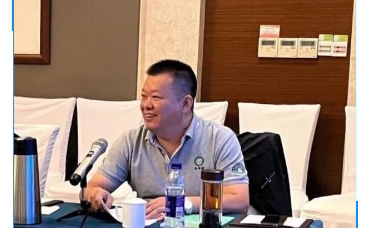 為激發(fā)員工工作積極性，激勵員工完成公司各項(xiàng)目標(biāo)，促進(jìn)公司與員工的雙贏發(fā)展，集團(tuán)總經(jīng)理孫寧波宣貫激勵政策
