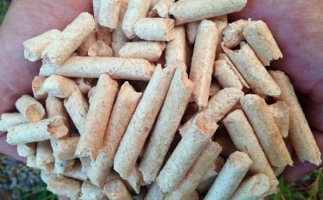 生物質(zhì)為什么要做成顆粒燃料后再燃燒？