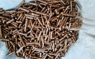 秋季到來，儲存鋸末顆粒機生物質顆粒的正確方式